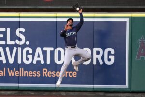 Why did Orioles sign Leody Taveras? | MAILBAG