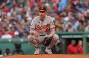 Bassitt’s back tightens in Orioles’ 8-1 loss to Red Sox